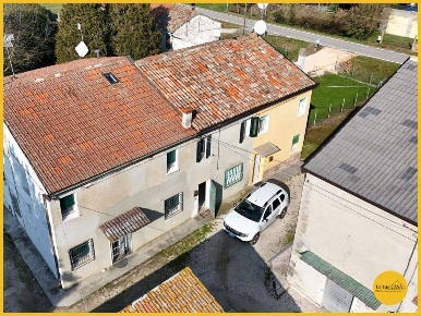 Foto Villa a schiera in via bova 64, Ferrara San Bartolomeo di 100 m²