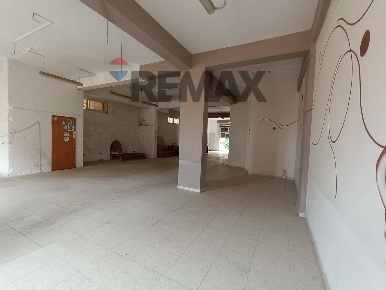 Foto Attività commerciale in Via Aldo Moro 172, Favara di 132 m² in affitto