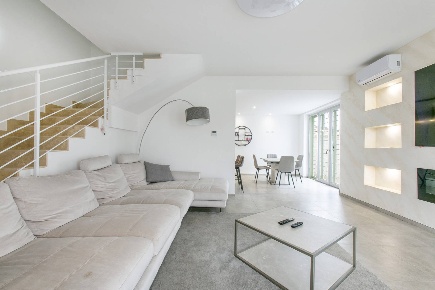 Foto Case semi ndipendenti in via viterbo 10, Anzio Villa Claudia di 110 m²
