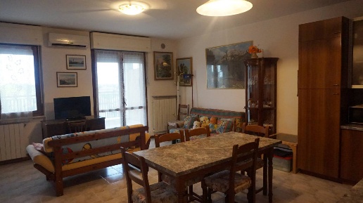 Foto Appartamento in Via X Giornate 32, Ghedi Centro di 60 m² con 2 locali