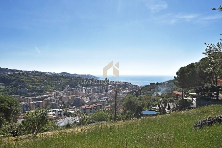 Foto Casa indipendente in Via Gabriele D'Annunzio, Sanremo San Bartolomeo