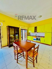 Foto Appartamento in Vico Cammarano, Ascea di 72 m² con 4 locali in vendita