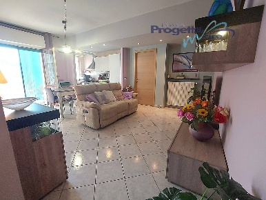 Foto Appartamento a Pietra Ligure Centro di 80 m² con 3 locali in vendita