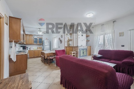 Foto Appartamento in Contrada Saletto 20, Loreto Aprutino di 135 m²