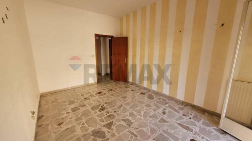 Foto Appartamento in Via Kennedy 56, Favara di 95 m² con 7 locali