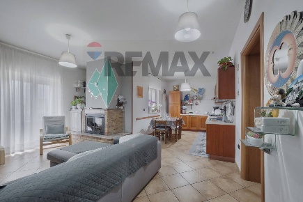 Foto Appartamento in Contrada Saletto 20, Loreto Aprutino di 116 m²