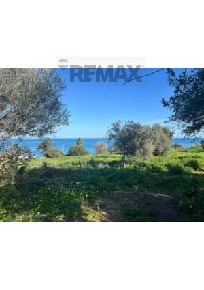 Foto Terreno residenziale in STRADA STATALE 113, Caronia di 4777 m²