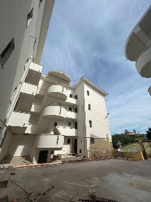 Foto Appartamento in Via Marechiaro 8, Agrigento di 70 m² con 5 locali
