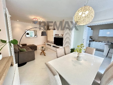 Foto Appartamento a Lovere di 115 m² con 4 locali in vendita