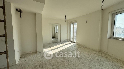 Foto Attico a Carrara Centro di 120 m² con 5 locali in vendita
