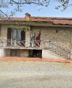 Foto Appartamento a Poggibonsi di 153 m² con 5 locali in vendita