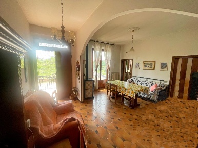 Foto Appartamento a Poggibonsi di 153 m² con 5 locali in vendita