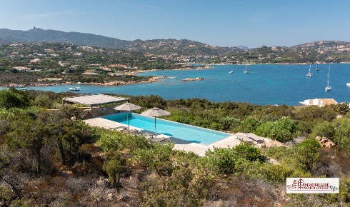 Foto Villa unifamiliare in Via Cala del Faro, Arzachena Porto Cervo