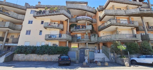 Foto Appartamento in Via grotte, Castellana Grotte Castellana di 100 m²