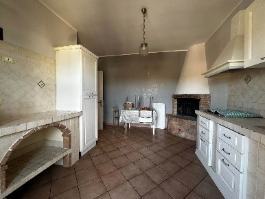 Foto Appartamento a Capena Centro di 130 m² con 4 locali in affitto