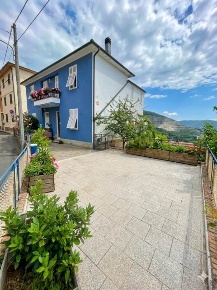 Foto Appartamento a Gavorrano Centro di 110 m² con 4 locali in vendita