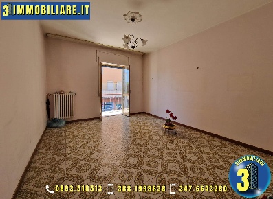 Foto Appartamento a Barletta Centro Storico di 100 m² con 5 locali