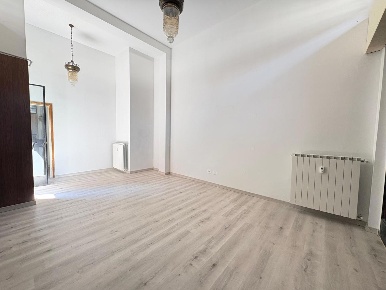 Foto Attività commerciale in Via santa crescenzia 0, Magenta Centro