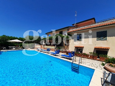 Foto Villa singola in Via Grotta Dell'Olmo 26, Giugliano in Campania