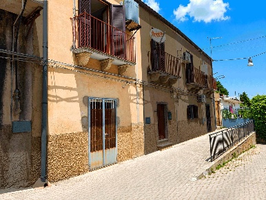 Foto Casa indipendente in via Salvatore Lo Tauro 9, San Michele di Ganzaria