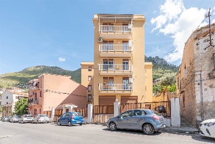 Foto Appartamento in VIA CONTRADA BLANDINO  20, Altofonte di 160 m²