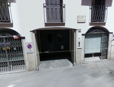 Foto Garage in MORA 14, Milano Carrobbio di 15 m² con 1 locali in affitto
