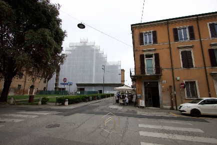 Foto Negozio in Via Savonarola, Ferrara Centro Storico di 139 m² in vendita