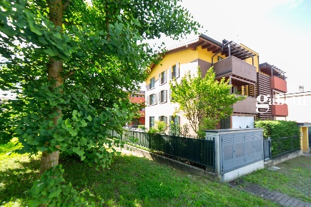 Foto Appartamento in Via Brianza 20, Bernareggio Centro di 61 m² in vendita