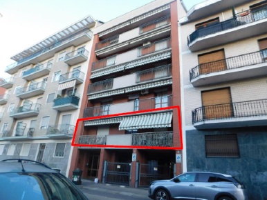 Foto Appartamento a Torino Pozzo Strada di 127 m² con 5 locali in vendita