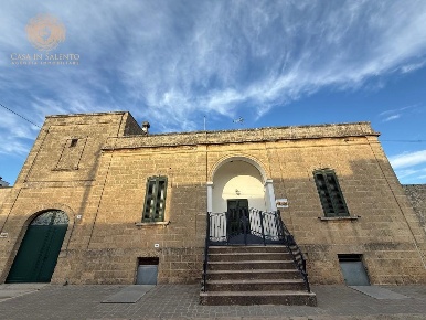 Foto Casa indipendente a Castrignano del Capo Giuliano di 294 m² in vendita