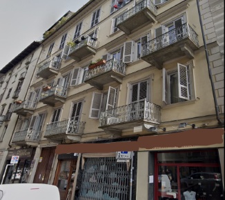 Foto Appartamento a Torino Via della Rocca di 227 m² con 6 locali