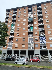Foto Appartamento a Torino Rebaudengo di 139 m² con 6 locali in vendita