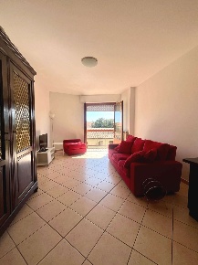 Foto Appartamento a Massa Marina di Massa Centro di 90 m² con 6 locali