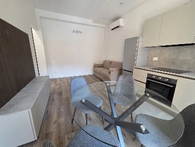 Foto Appartamento in Via Privata Umberto Masotto 4, Milano con 2 locali