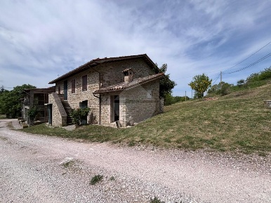 Foto Rustico in Loc. Burano, Gubbio di 142 m² in vendita