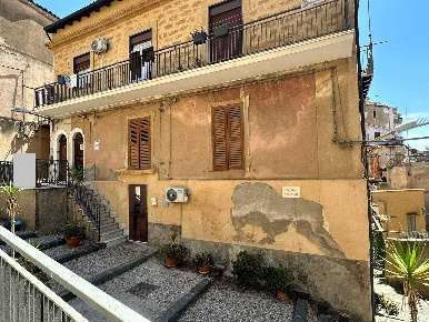 Foto Appartamento in Salita vassallo 24, Agrigento Centro Storico di 153 m²