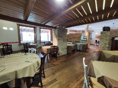 Foto Attività commerciale in S.P. 164 1, Montemarano Ponteromito di 600 m²