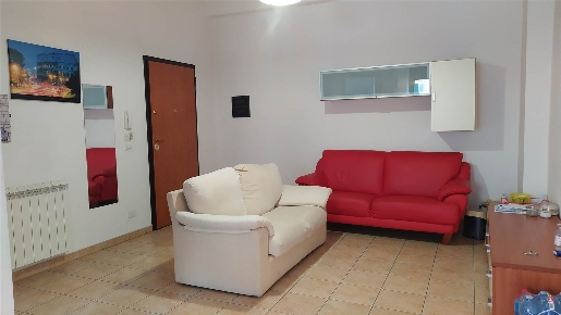 Foto Appartamento in Via Lia 33, Reggio di Calabria di 90 m² con 3 locali