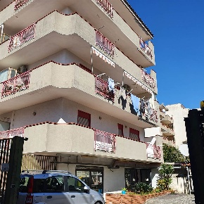 Foto Appartamento in VIA UGO FOSCOLO 1, Roccalumera Centro di 100 m²