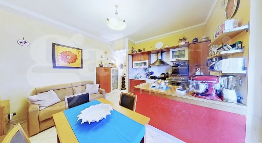 Foto Appartamento a Carrara Avenza di 57 m² con 3 locali in vendita