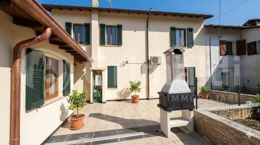 Foto Appartamento in aurelia sud, Beverino Padivarma di 97 m² con 4 locali