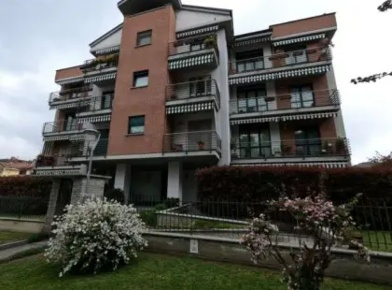 Foto Appartamento a Pinerolo Tabona, Borgo Nuovo di 104 m² con 4 locali