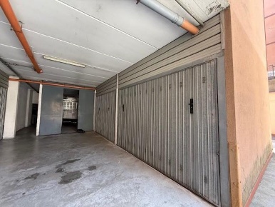 Foto Box a Monza San Rocco di 56 m² con 3 locali in vendita
