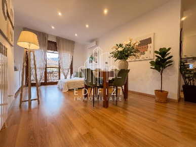 Foto Appartamento a Massa Centro di 110 m² con 5 locali in vendita