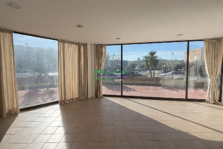 Foto Capannone industriale in Zona Industriale 3° Fase, Ragusa di 460 m²