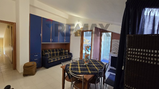 Foto Attico in Via Spiaggia 119, Mascali Centro di 45 m² con 3 locali
