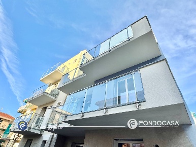 Foto Appartamento in Viale della Repubblica, Pietra Ligure Centro di 45 m²