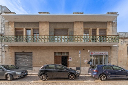 Foto Casa indipendente in Via Salvatore Trinchese 13, Martano di 430 m²