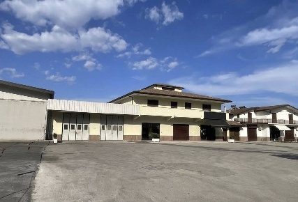 Foto Locale commerciale in contrada madonna del piano 46, Morolo di 280 m²