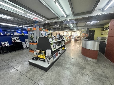 Foto Locale commerciale in via Ingegnere Giovanni MIGLIORISI 14, Ragusa